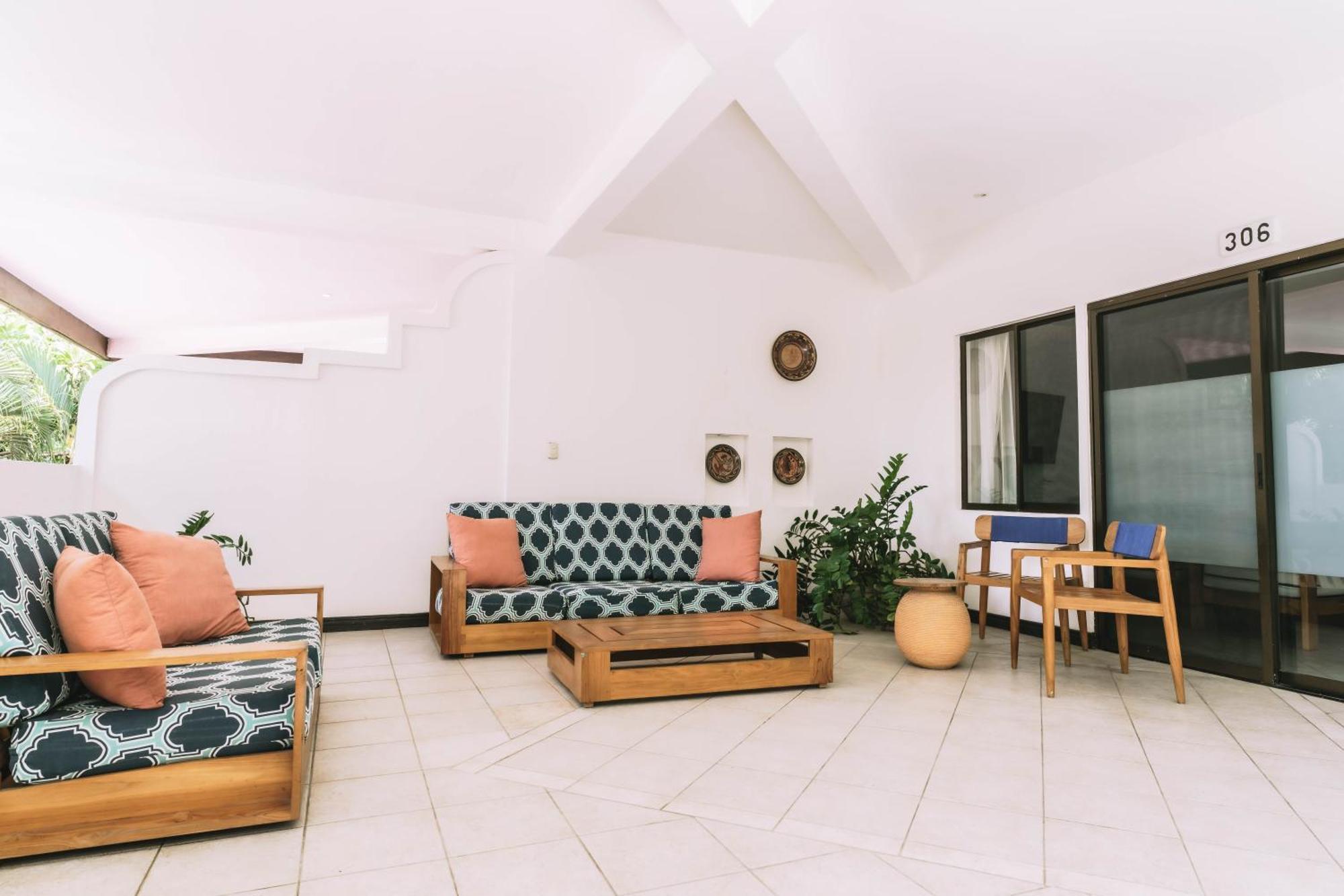 Bahia Del Sol Beach Front Boutique Hotel ポトレロ エクステリア 写真