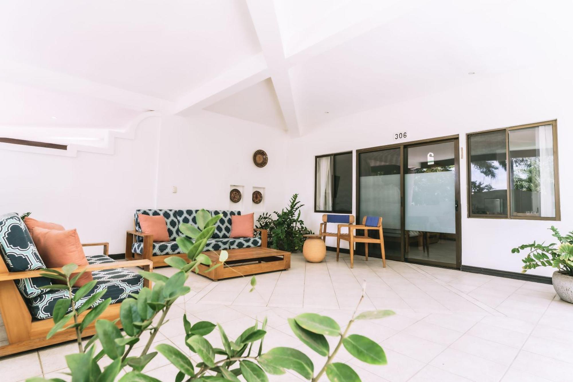Bahia Del Sol Beach Front Boutique Hotel ポトレロ エクステリア 写真